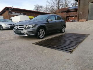 Mercedes-Benz GLA 220 '14  UrbanStyle Edition 4MATIC 7G-DCT