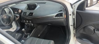 Renault Megane 2016 1.2 TCe Limited Edition 132hp-thumb-7