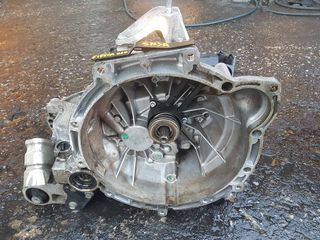 ΠΩΛΕΙΤΑΙ   ΣΑΣΜΑΝ  FORD  FIESTA  SNJA  1.2 B 09-14