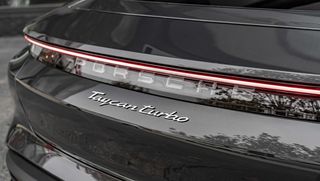 Porsche Taycan 2020 TURBO-PANORAMA-21 WHEELS-SPORT DESIGN-thumb-9