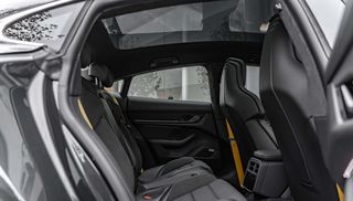 Porsche Taycan 2020 TURBO-PANORAMA-21 WHEELS-SPORT DESIGN-thumb-21