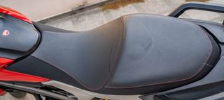 Ducati Hyperstrada 2015-thumb-3