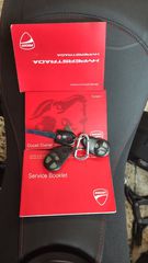 Ducati Hyperstrada 2015-thumb-4