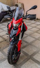 Ducati Hyperstrada 2015-thumb-18