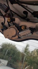 Ford fiesta 03-06mod moter yalokatharistira piso