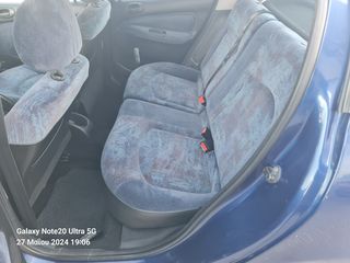 Peugeot 206 1999-thumb-19