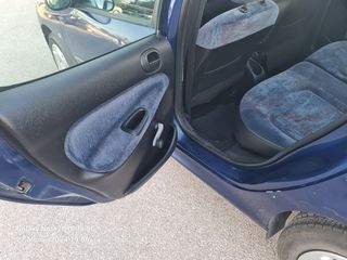 Peugeot 206 1999-thumb-18
