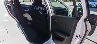 Peugeot 308 2018-thumb-14