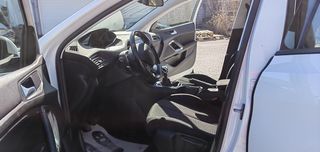 Peugeot 308 2018-thumb-19