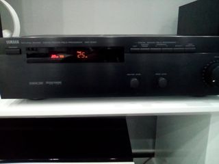 YAMAHA DSP-E390 DIGITAL SOUND FIELD PROCESSOR