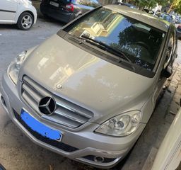 Mercedes-Benz B 170 '10