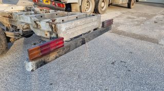 ΠΡΟΦΥΛΑΚΤΗΡΑΣ ΠΙΣΩ ΚΟΜΠΛΕ ΜΕ ΦΑΝΑΡΙΑ ΓΙΑ ΟΛΑ ΤΑ ΦΟΡΤΗΓΑΚΙΑ MERCEDES BENZ SPRINTER 1995-2005