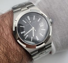 Vacheron Constantin Overseas Black dial-thumb-5