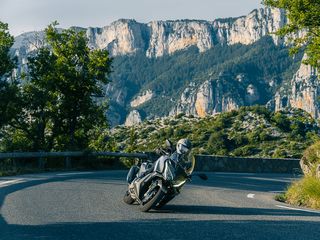 Kymco AK 550 Premium 2024 premuium-thumb-7
