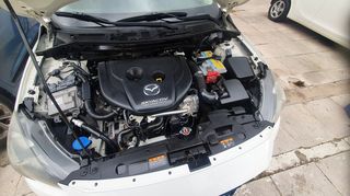 Mazda 2 2016 SKYACTIV-D 105 Exclusive-Line-thumb-6