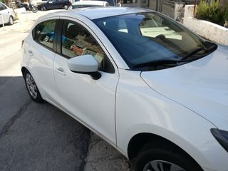 Mazda 2 2016 SKYACTIV-D 105 Exclusive-Line-thumb-4
