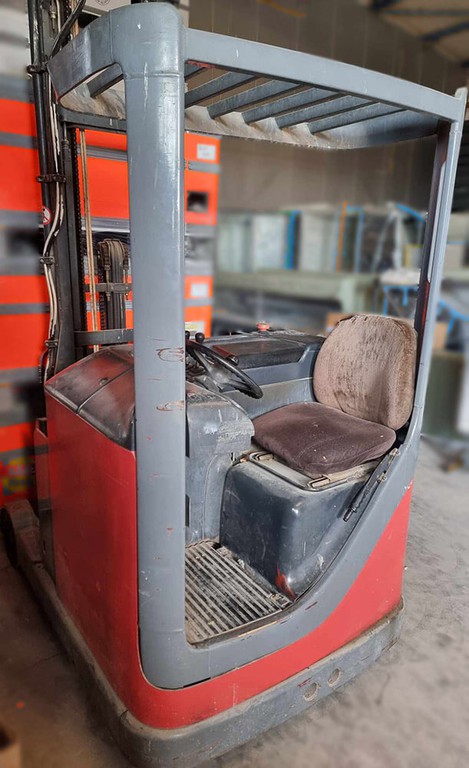 Περονοφόρο ανυψωτικό Linde R14