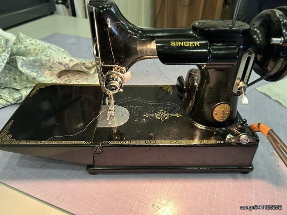 SINGER FEATHERWEIGHT 221 VINTAGE ΡΑΠΤΟΜΗΧΑΝΗ