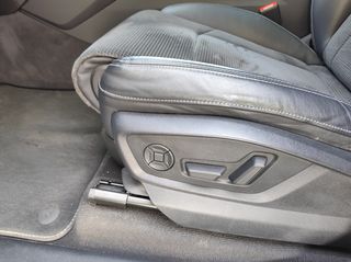 Audi Q8 2021  60 TFSI e quattro tiptronic-thumb-15