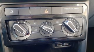 Volkswagen T-Cross 2021 1.6 ΤDI 95HP LIife..!!!-thumb-15