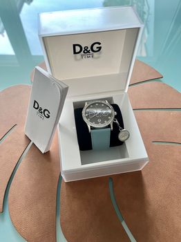 D&G γυναικείο ρολόι με δερμάτινο γαλάζιο λουράκι 