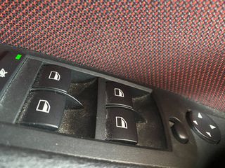 Bmw X1 2010-thumb-17