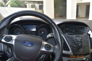 Ford Focus '11  1.6 Ti-VCT Ambiente