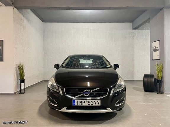 Volvo V60 '10  Summum Geartronic