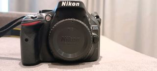 Nikon D5200 Kit (18-55 VR II)