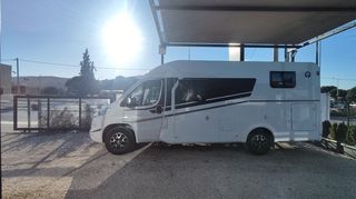 Sunlight 2024 V66 Adventure AC/Solar/Bike-thumb-2