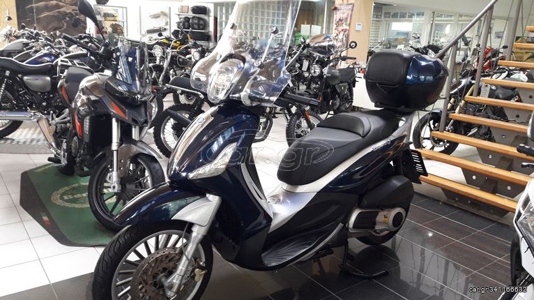 Piaggio Beverly 300i 2013 Γνήσια Top case και ανεμοθώρακα