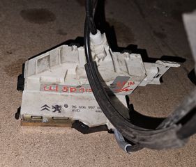 ΚΛΕΙΔΑΡΙΑ ΠΙΣΩ ΔΕΞΙΑΣ ΠΟΡΤΑΣ (6pin) CITROEN C4 2004-2011 (EG)