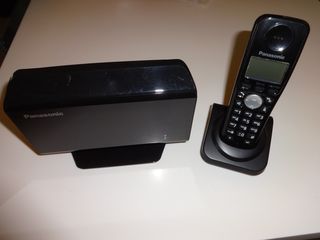 Ασύρματο σταθερό τηλέφωνο GSM Panasonic KX-TW500