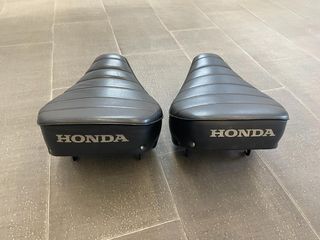 (SOLD) HONDA MONKEY Z50J - Eξαιρετικες μαύρες σέλες - Γνησιο Honda!!