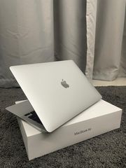 MacBook air 13” m1 silver 256gb / 8ram