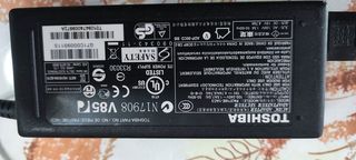 Toshiba Φορτιστής Laptop 75W 19V 3.95A για Toshiba με Αποσπώμενο Καλώδιο Τροφοδοσίας