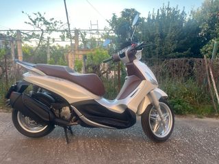 Piaggio Beverly 350 '19 350/ABS/6.600 km!!!