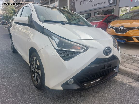 Toyota Aygo '20  1.0 x-play x-shift ΓΡΑΜΑΤΙΑ