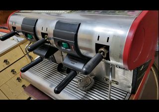 Μηχανή καφέ espresso με 2 γκρουπ επαγγελματική 