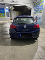 Opel Astra '11