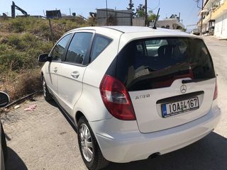 Mercedes-Benz A 160 2012-thumb-3