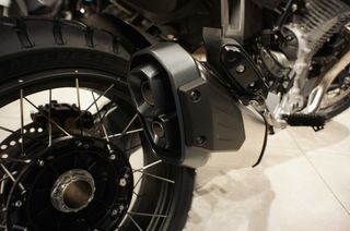 Moto Guzzi 2025 STELVIO NEW 1050-thumb-5