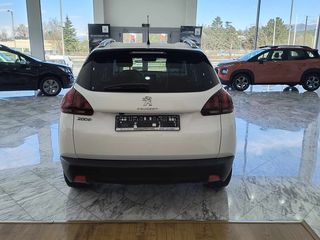Peugeot 2008 2019 1.2 PureTech 82 Signature-thumb-13