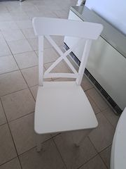 ΤΡΑΠΕΖΑΡΙΑ ΜΕ 4 ΚΑΡΕΚΛΕΣ -thumb-2