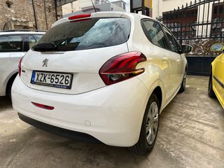 Peugeot 208 2019-thumb-9