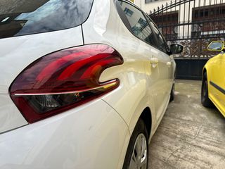 Peugeot 208 2019-thumb-10