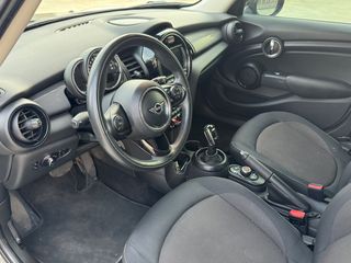 Mini Cooper D 2018-thumb-11