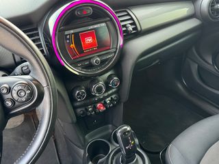 Mini Cooper D 2018-thumb-14