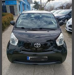 Toyota iQ '09