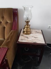 Τραπεζάκι σαλονιού